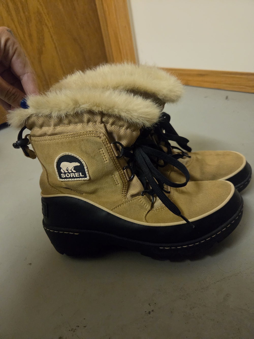 Sorel WomenTan and Black Faux Fur-Trim Winter Boots